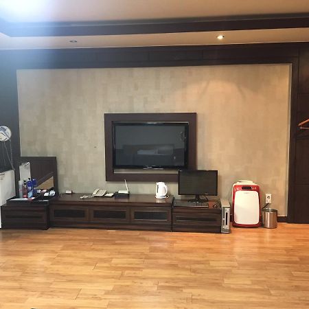 Nobless Hotel Gwangju Metropolitan City Exterior photo